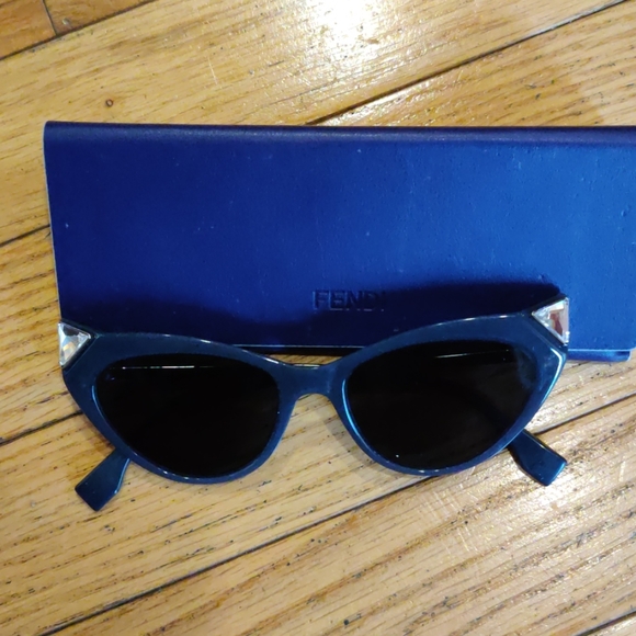 FENDI CATSEYE SUNGLASSES CRYSTAL